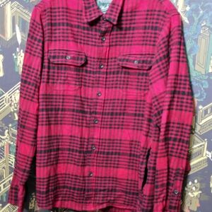 VINTAGE Woolrich Plaid Flannel Long Sleeves Shirt Shacket Men L Red